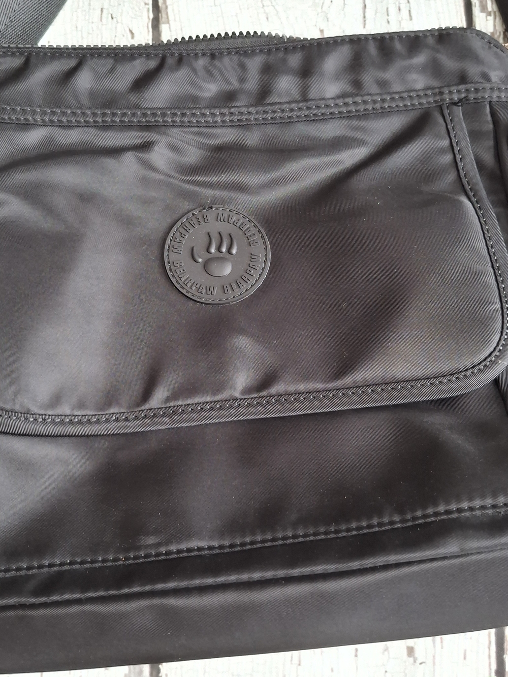 BearPaw Black Crossbody Sling Bag - Casual Everyday Carry Womens - Picture 2 of 5